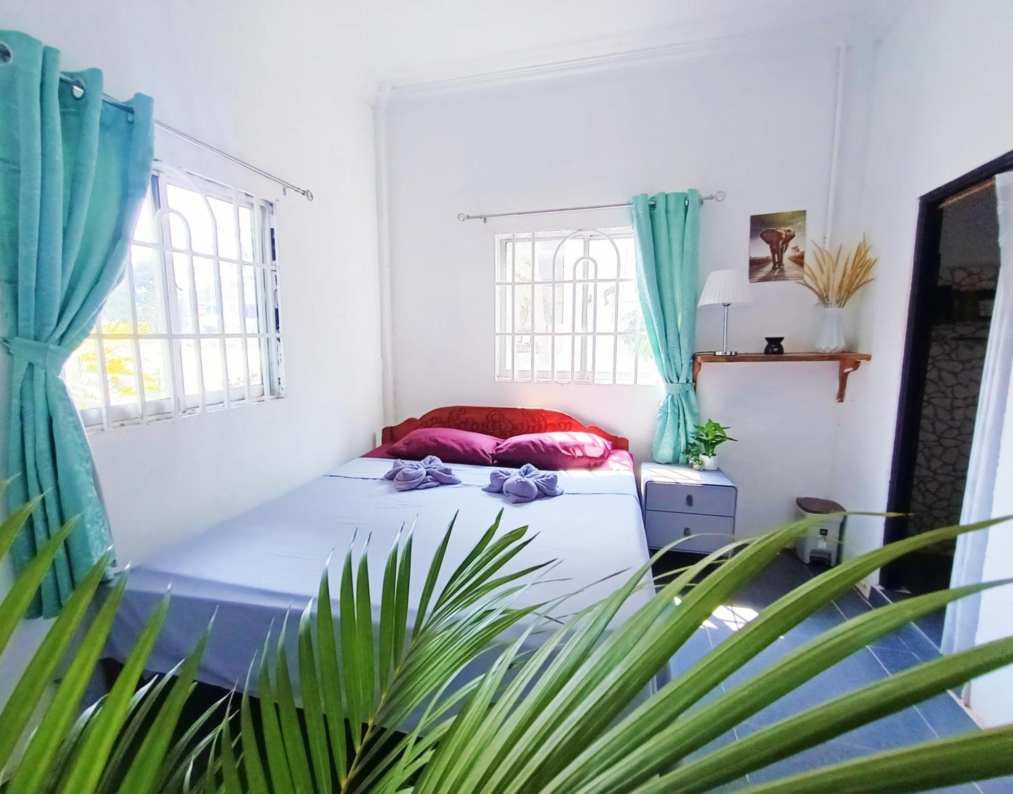 Sam'S Guesthouse M'Pai Bay Koh Rong Sanloem Exterior photo